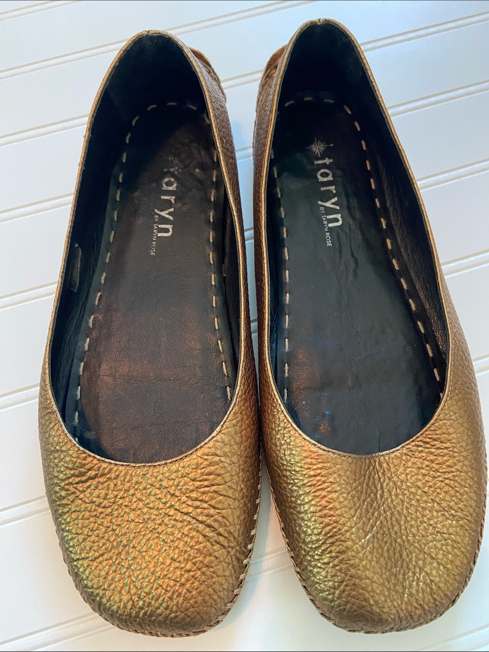 Taryn Rose Bronze Metallic Pebbled Leather Whipstitch Ballet Flats Womans 8.5 - Picture 2 of 7
